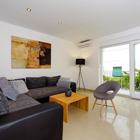 Apartments Villa Castello คาชเตลา ภายนอก รูปภาพ