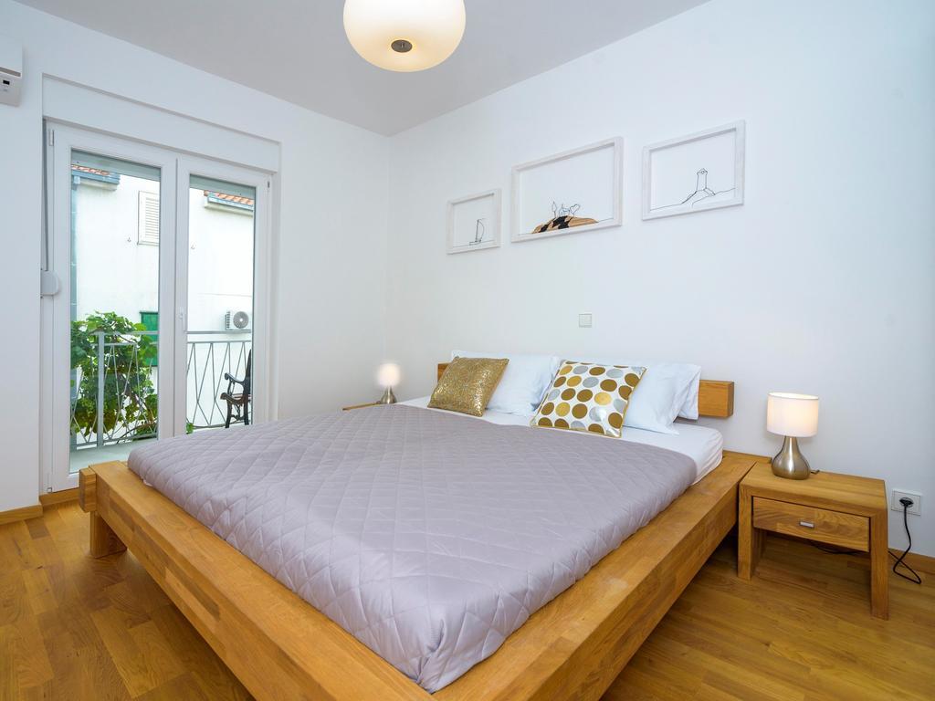 Apartments Villa Castello คาชเตลา ภายนอก รูปภาพ