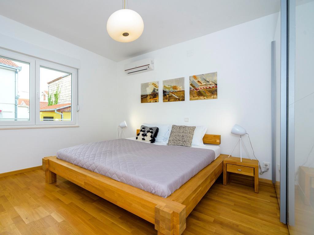 Apartments Villa Castello คาชเตลา ภายนอก รูปภาพ