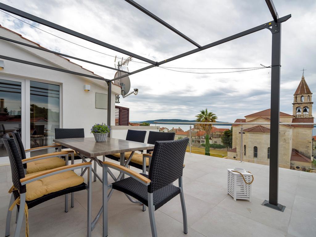 Apartments Villa Castello คาชเตลา ภายนอก รูปภาพ